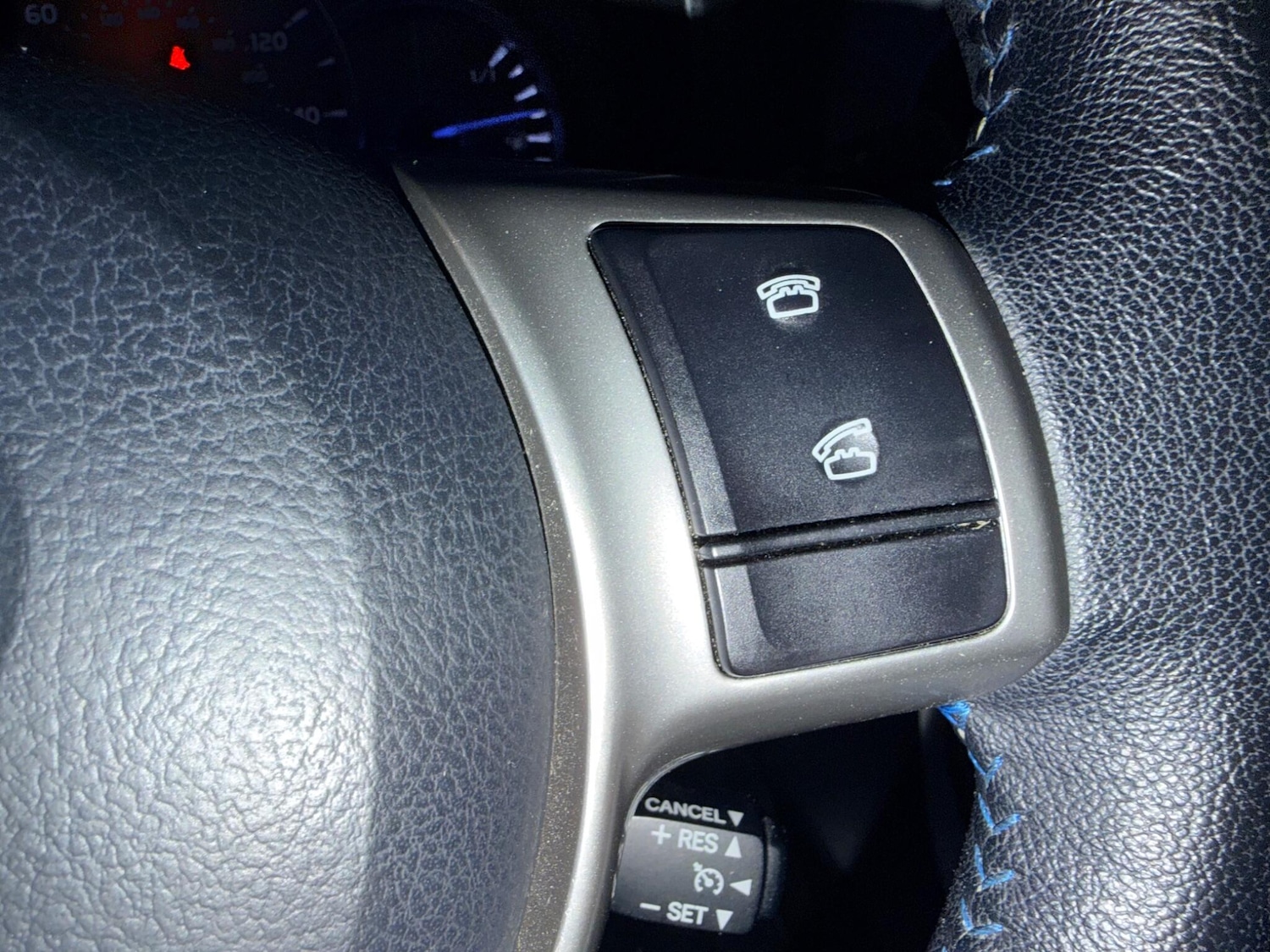 Used Toyota Yaris 2013 for sale - 76550412: Photo 17