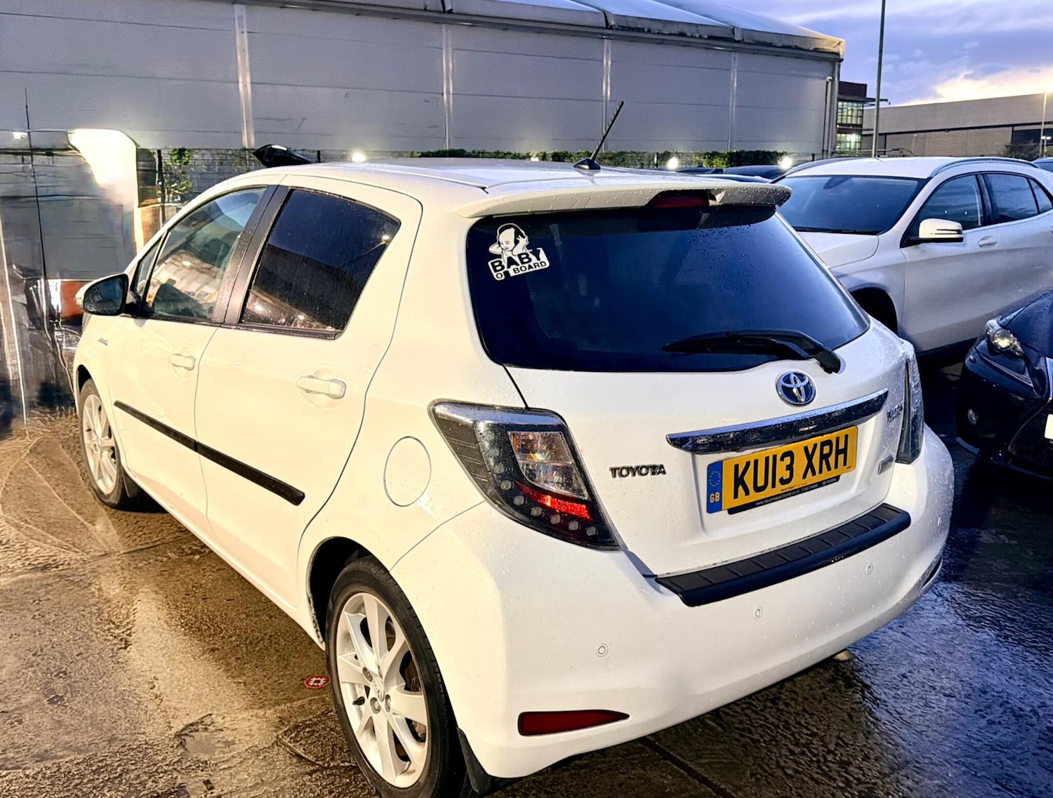 Used Toyota Yaris 2013 for sale - 76550412: Photo 4