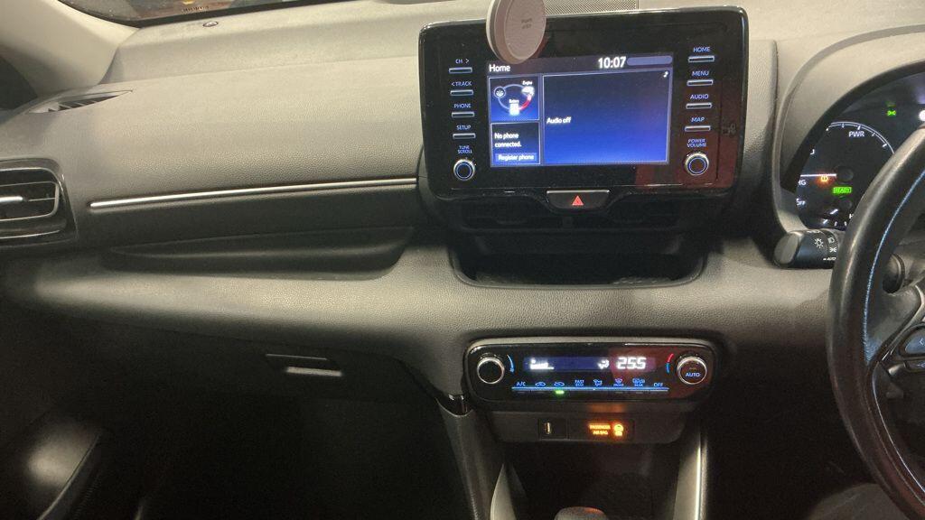 Used Toyota Yaris 2021 for sale - 77345056: Photo 9