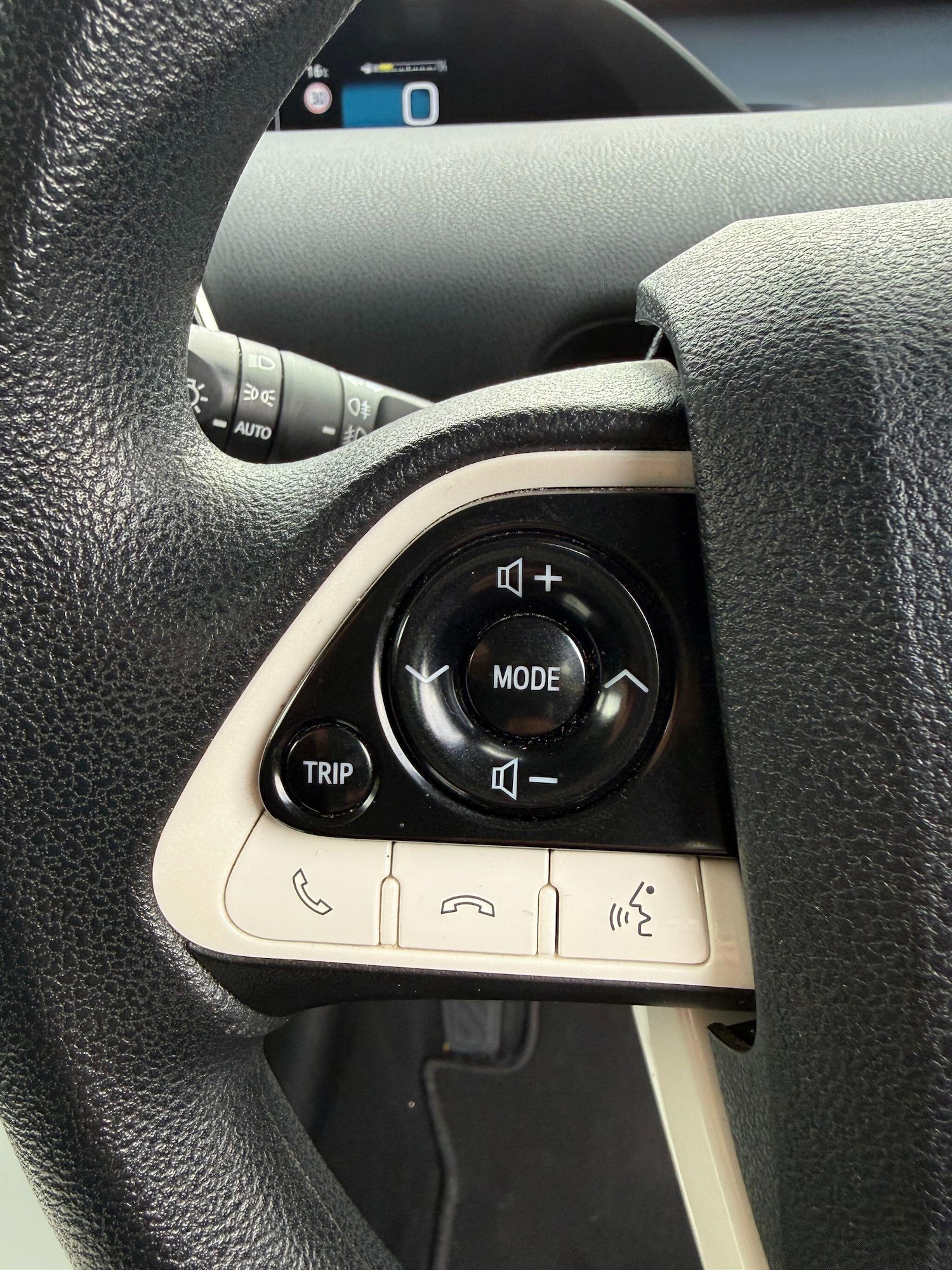 Used Toyota Prius 2016 for sale - 76122781: Photo 17