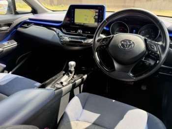 Used Toyota C-HR 2017 for sale - 74848845: Photo