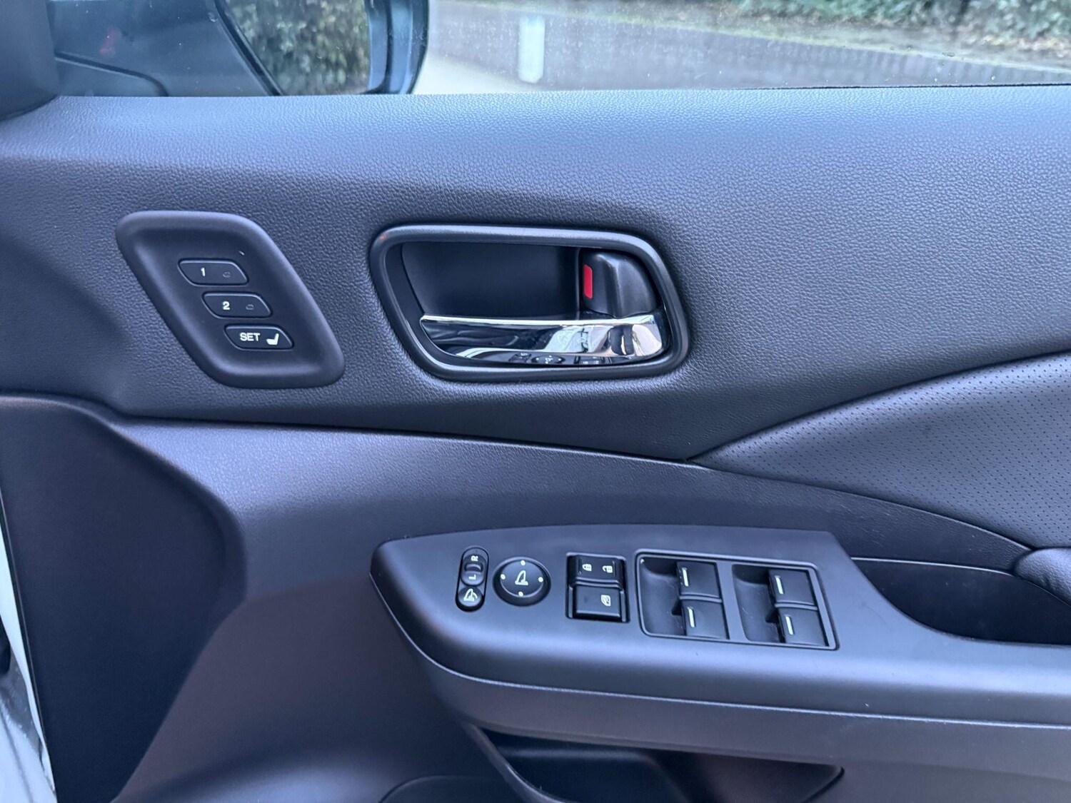 Used Honda CR-V 2017 for sale - 76511916: Photo 16