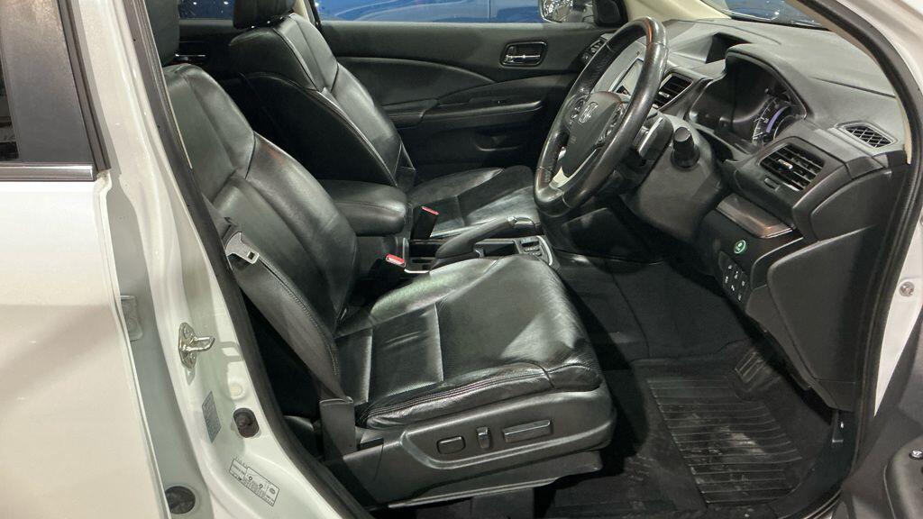 Used Honda CR-V 2017 for sale - 76511916: Photo 4