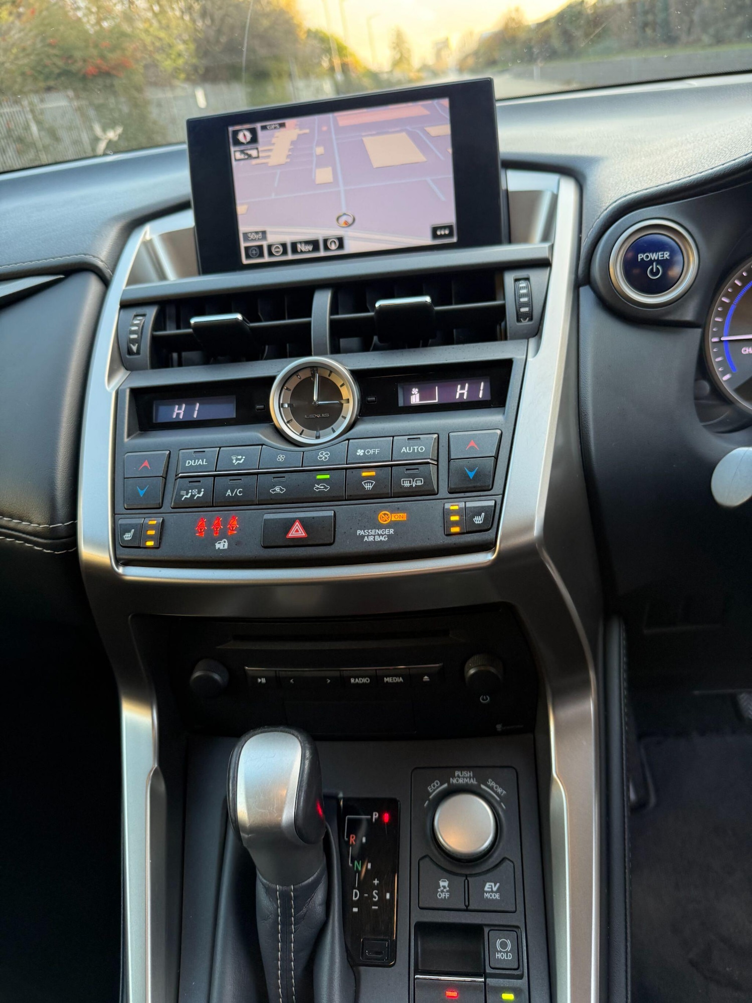 Used Lexus NX 2015 for sale - 76801941: Photo 3