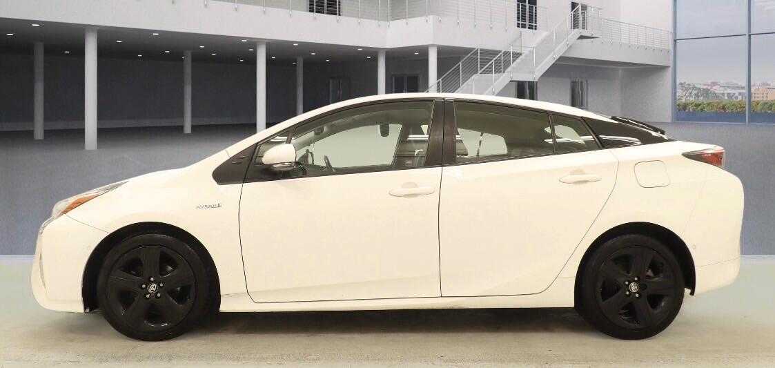 Used Toyota Prius 2016 for sale - 77585678: Photo 3