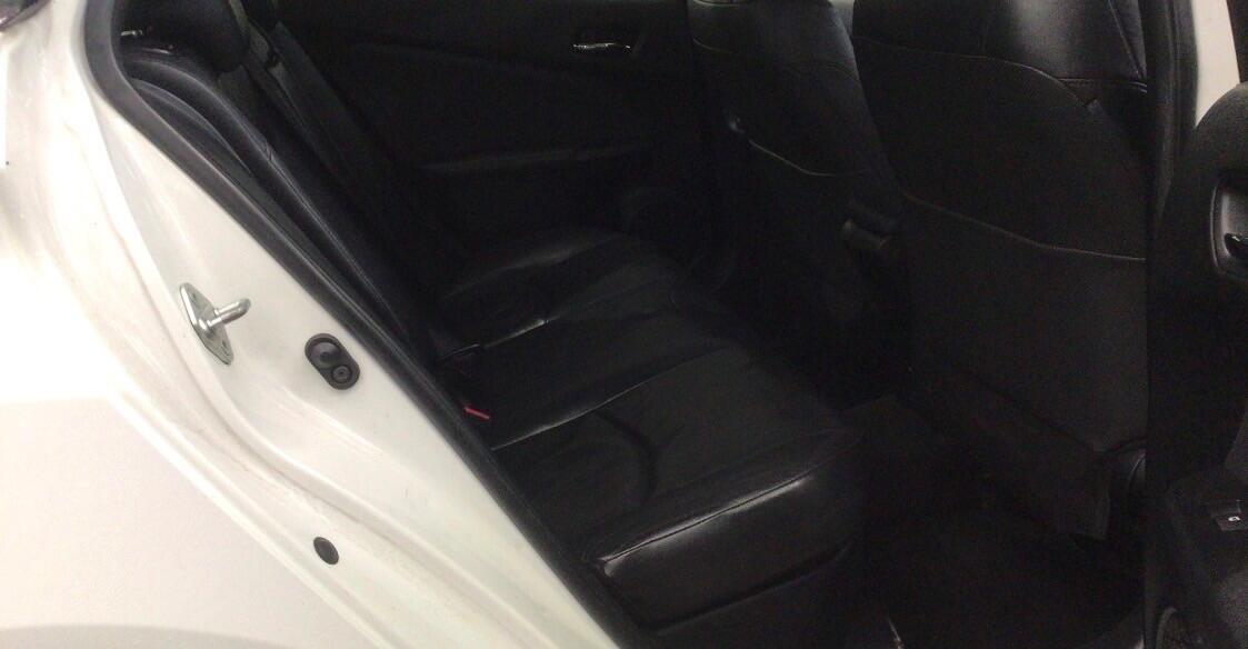 Used Toyota Prius 2016 for sale - 77585678: Photo 8