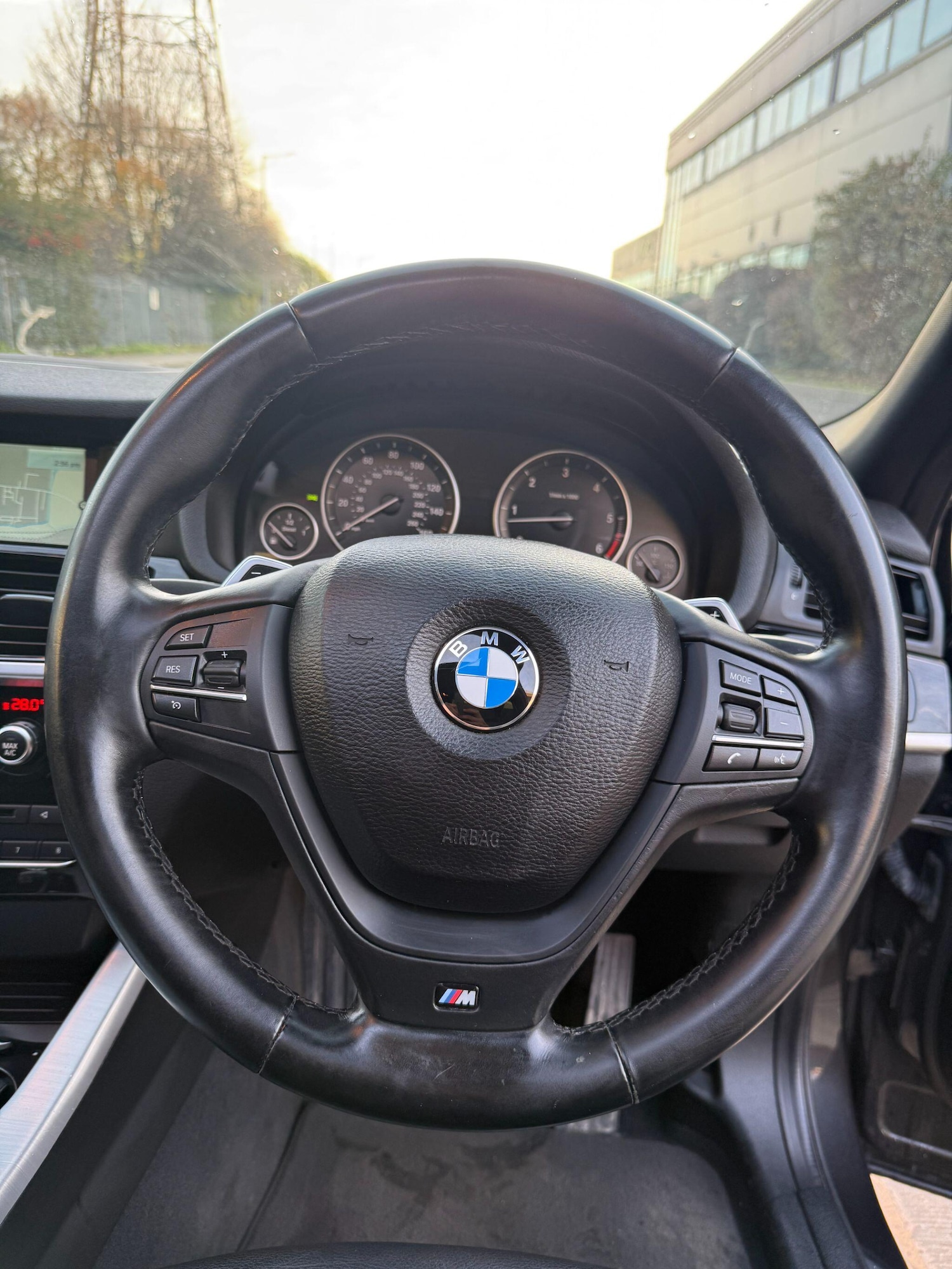 Used BMW X4 2015 for sale - 76899107: Photo 29