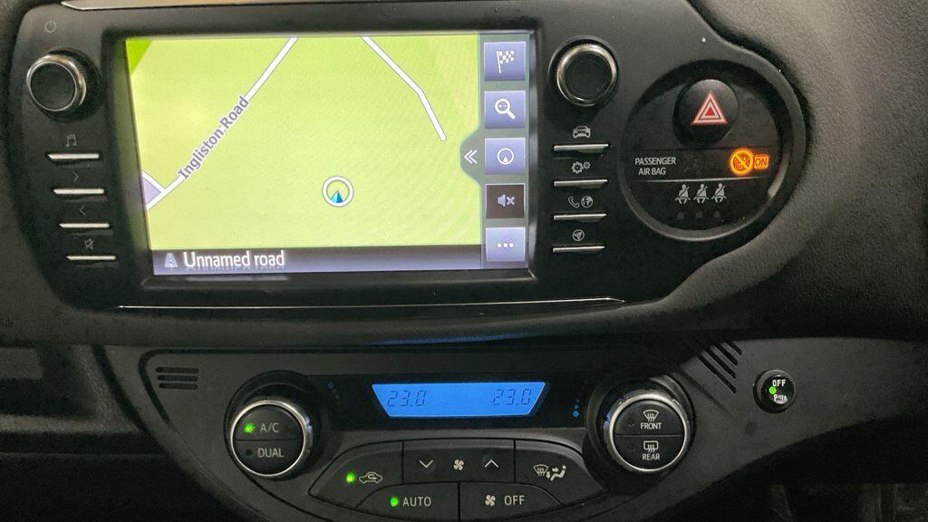 Used Toyota Yaris 2018 for sale - 76498845: Photo 4