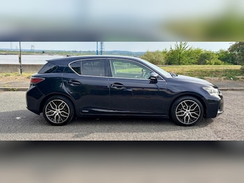 Used Lexus CT 2011 for sale - 78902025: Photo