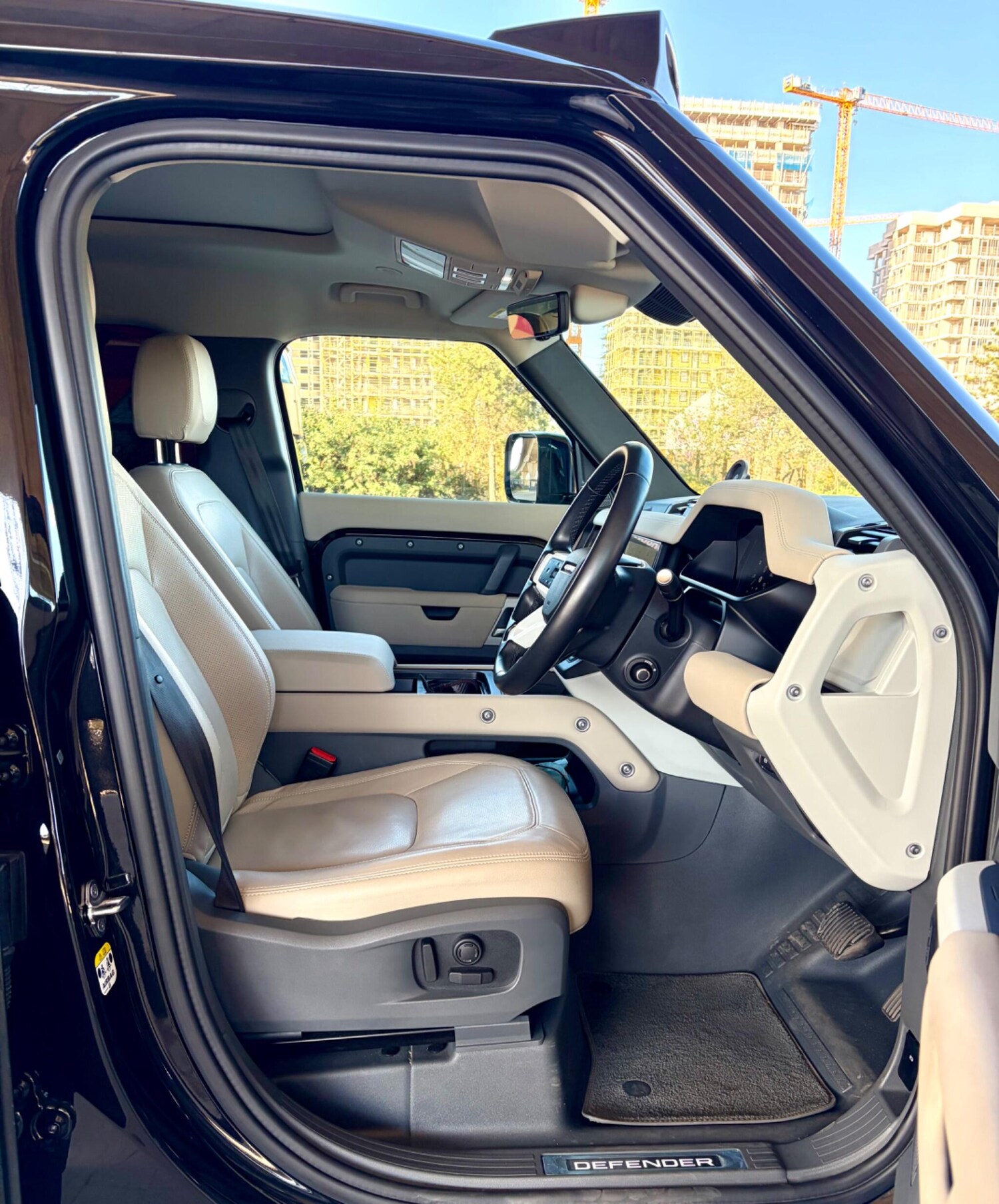 Used Land Rover Defender 2024 for sale - 78148227: Photo 12