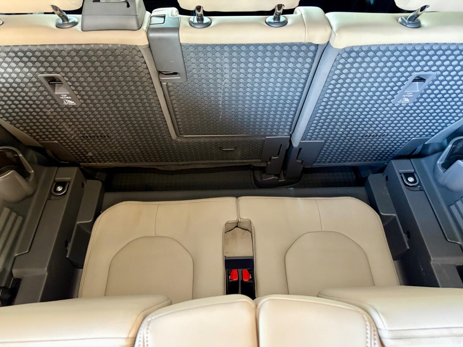 Used Land Rover Defender 2024 for sale - 78148227: Photo 16