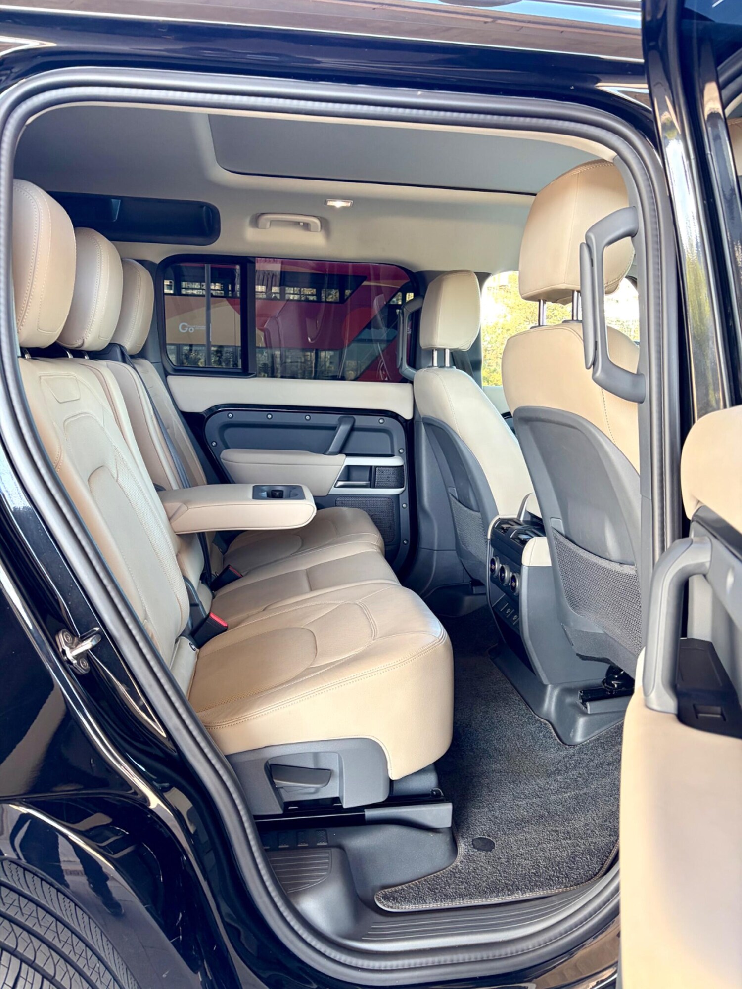 Used Land Rover Defender 2024 for sale - 78148227: Photo 18