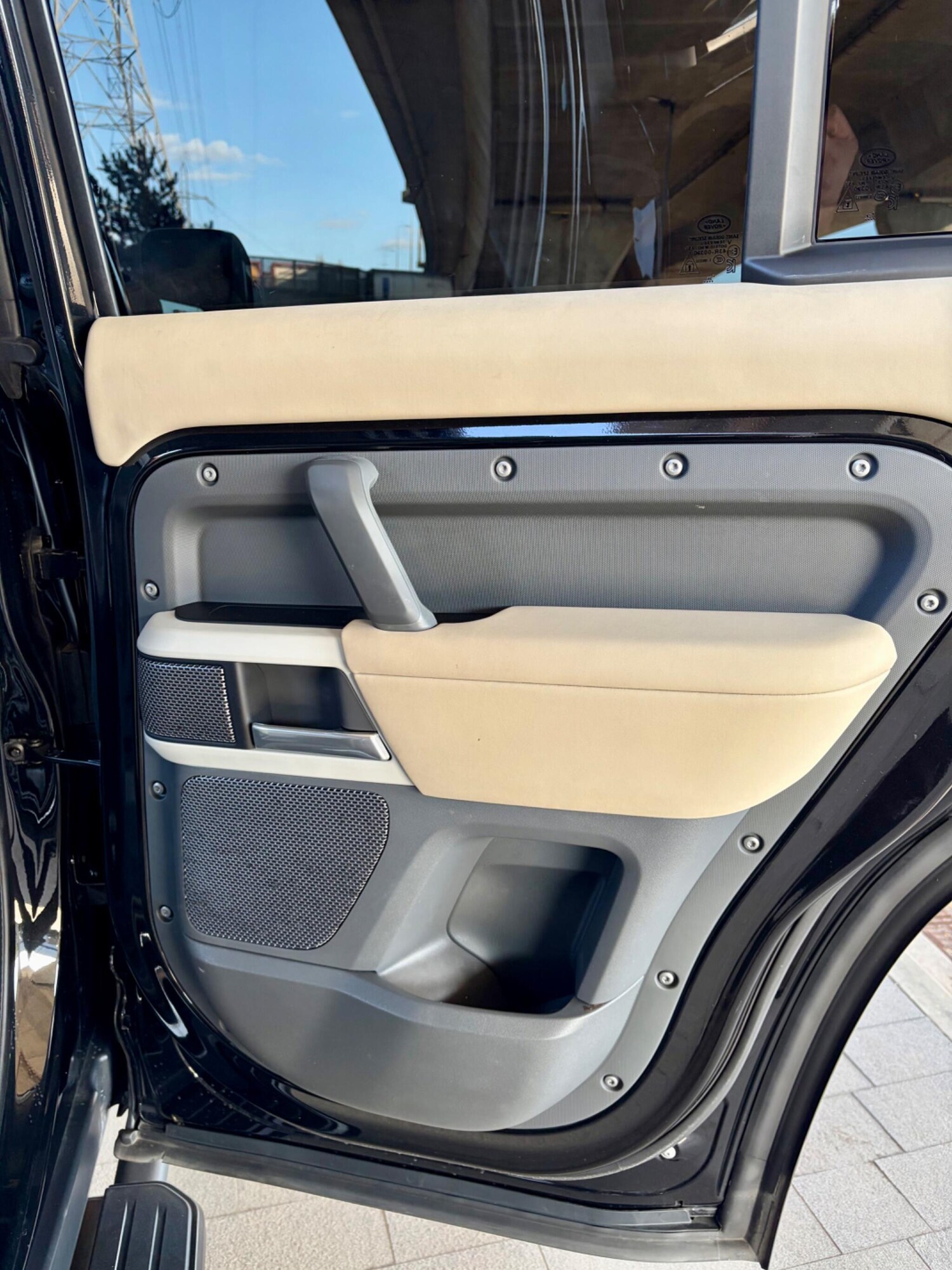 Used Land Rover Defender 2024 for sale - 78148227: Photo 33