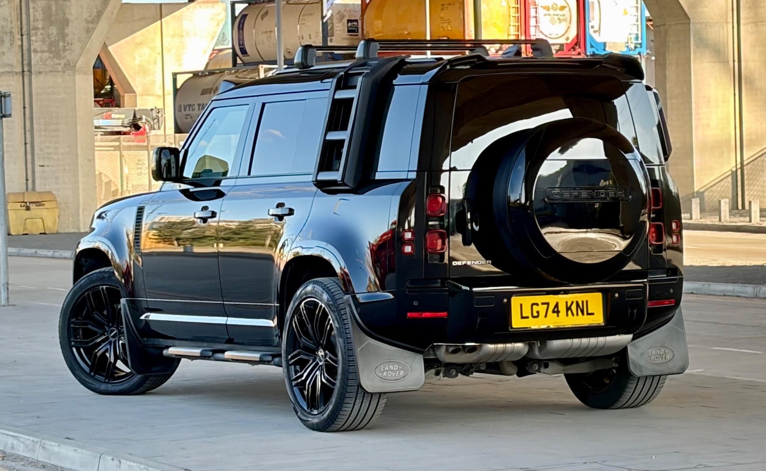 Used Land Rover Defender 2024 for sale - 78148227: Photo 4