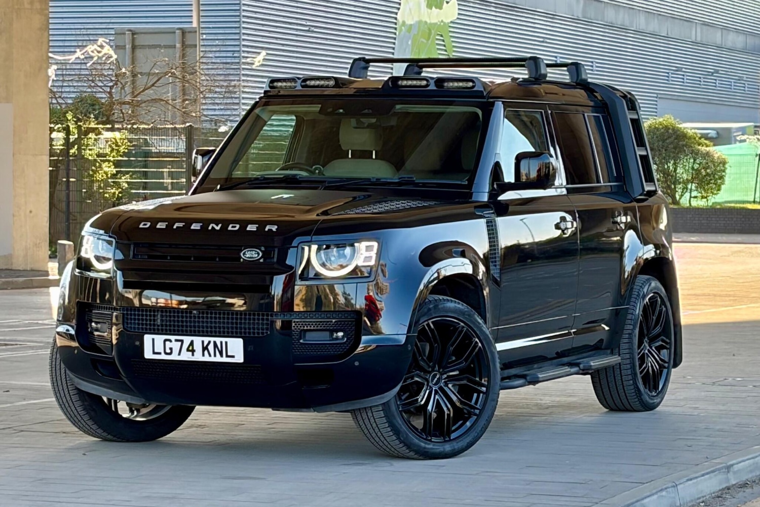 Used Land Rover Defender 2024 for sale - 78148227: Photo 5