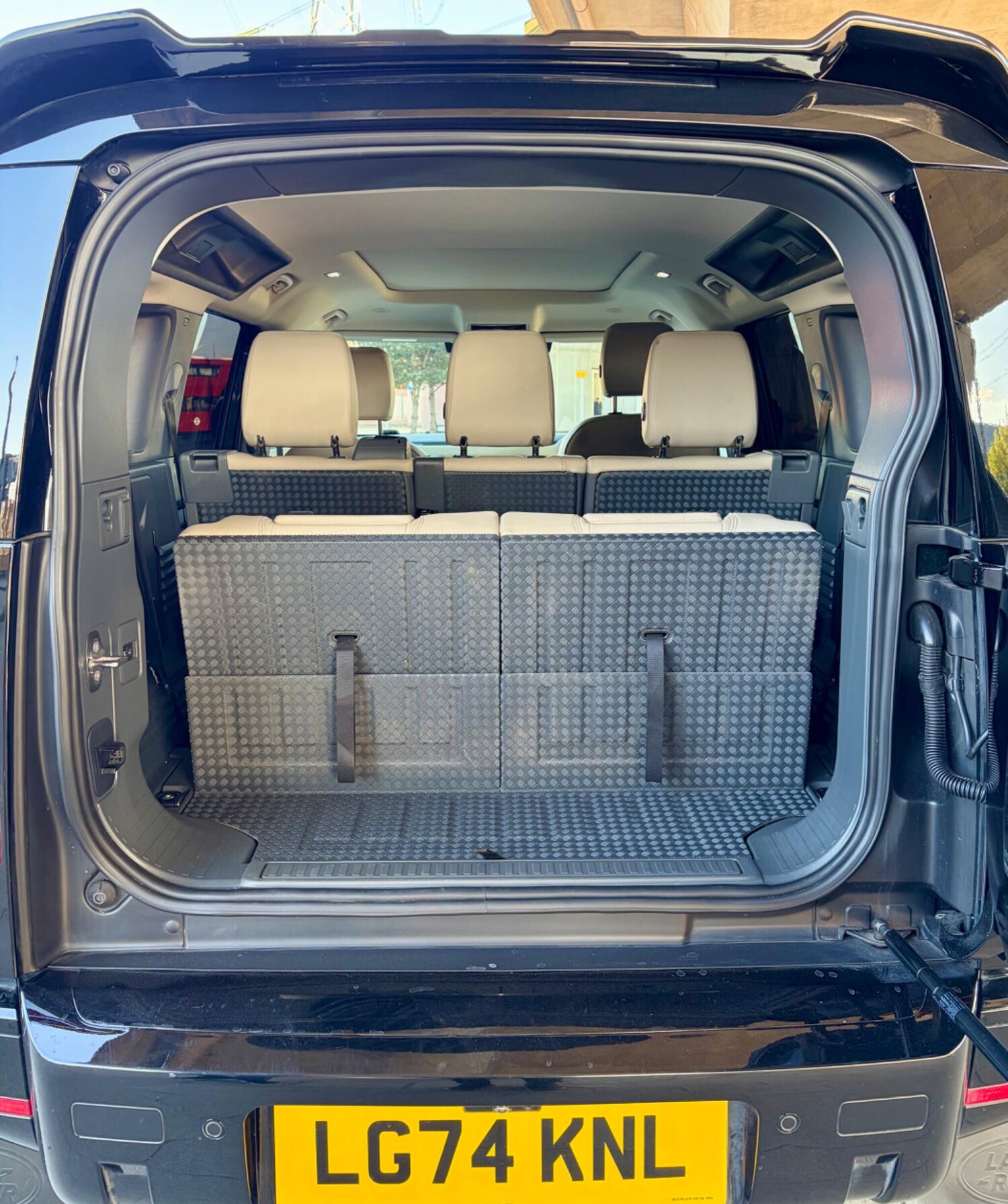 Used Land Rover Defender 2024 for sale - 78148227: Photo 67