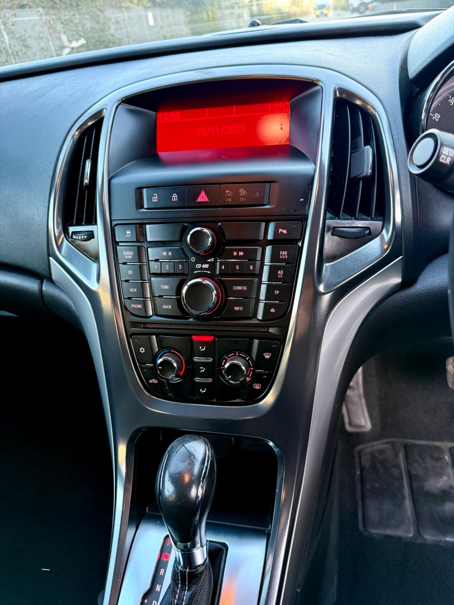 Used Vauxhall Astra 2011 for sale - 77191709: Photo 19