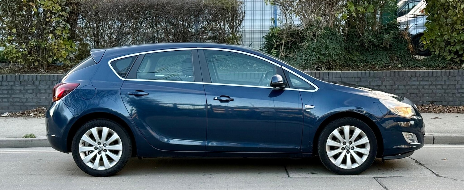 Used Vauxhall Astra 2011 for sale - 77191709: Photo 7