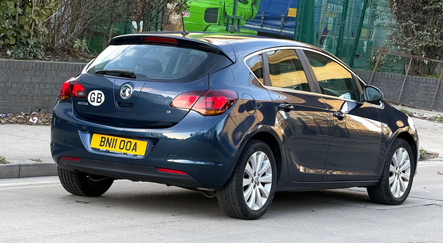 Used Vauxhall Astra 2011 for sale - 77191709: Photo 8