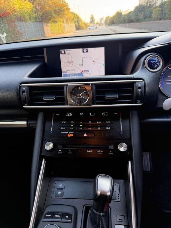 Used Lexus IS 2018 for sale - 76214968: Photo 3
