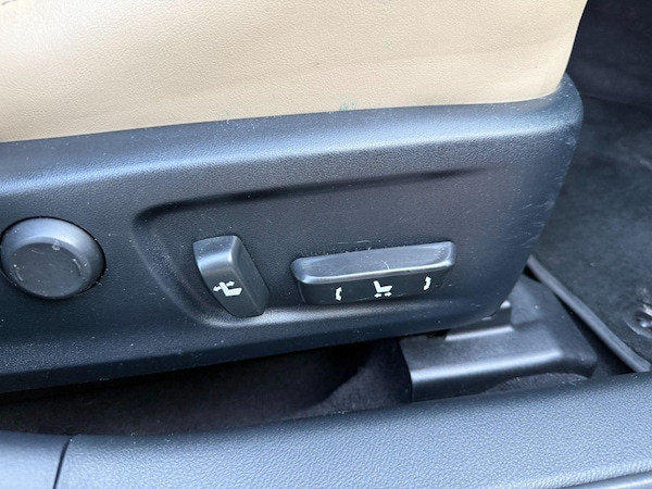 Used Lexus IS 2018 for sale - 76214968: Photo 5