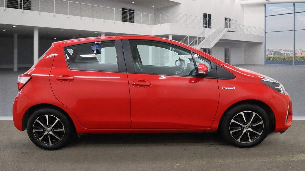 Used Toyota Yaris 2019 for sale - 76913236: Photo 15