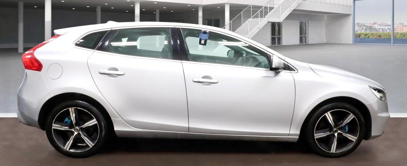 Used Volvo V40 2016 for sale - 77396570: Photo 5