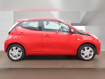 Used Toyota AYGO 2016 for sale - 78675674: Photo