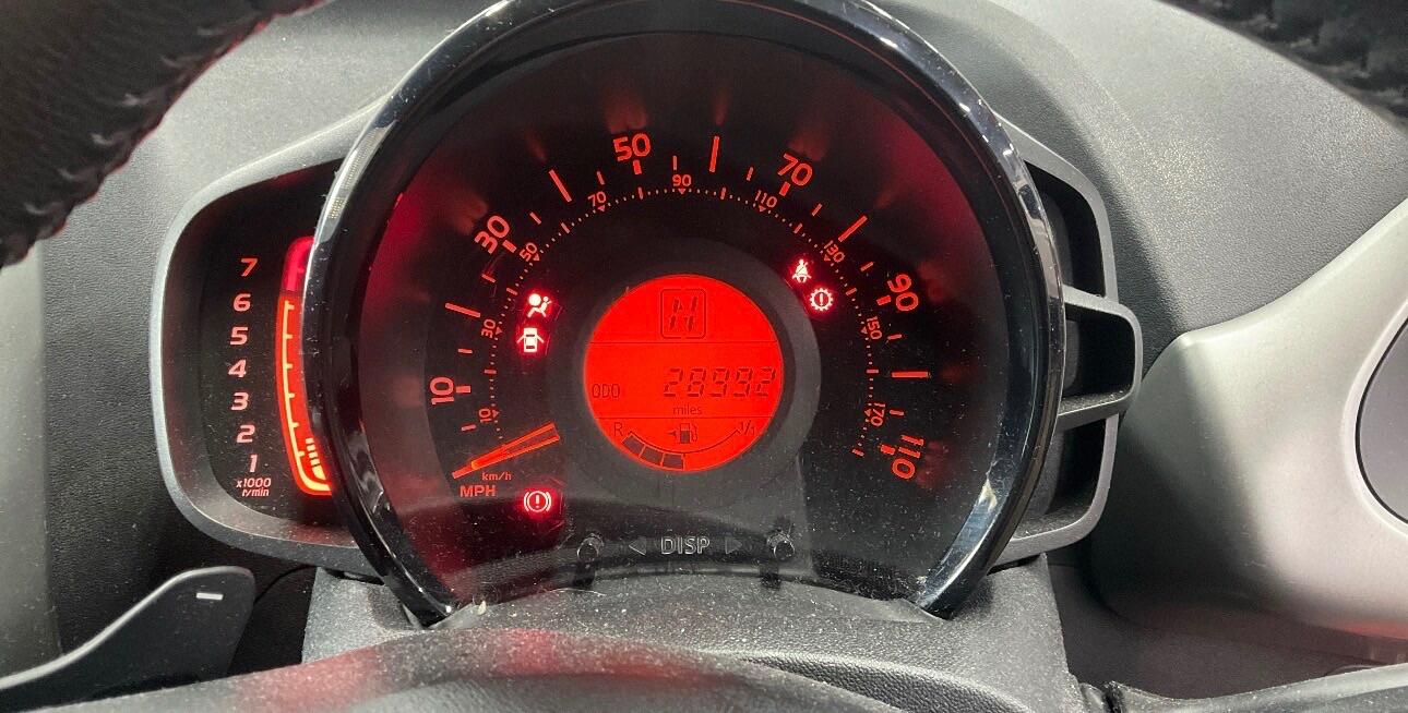 Used Toyota AYGO 2017 for sale - 77304830: Photo 8