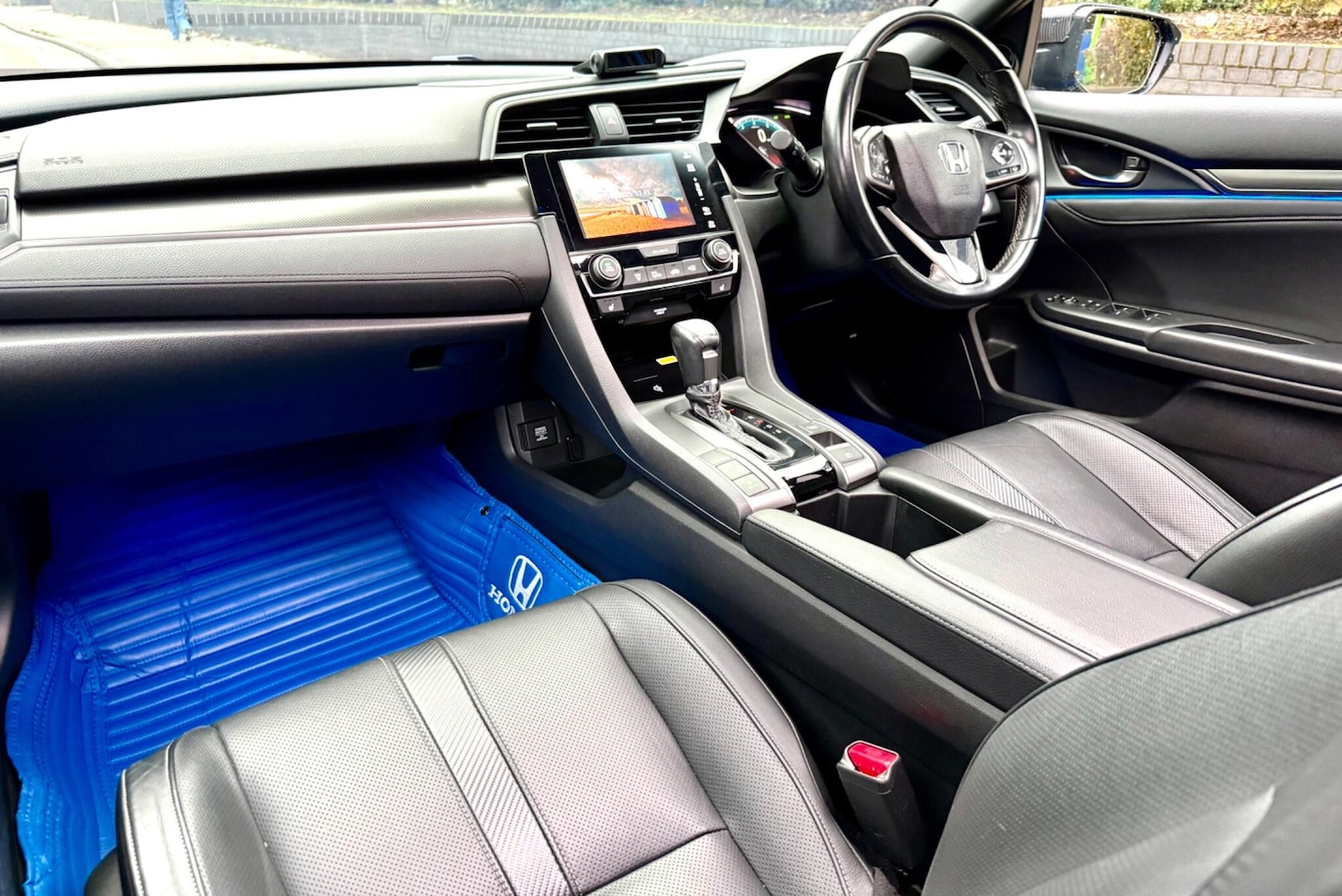 Used Honda Civic 2018 for sale - 76752684: Photo 10