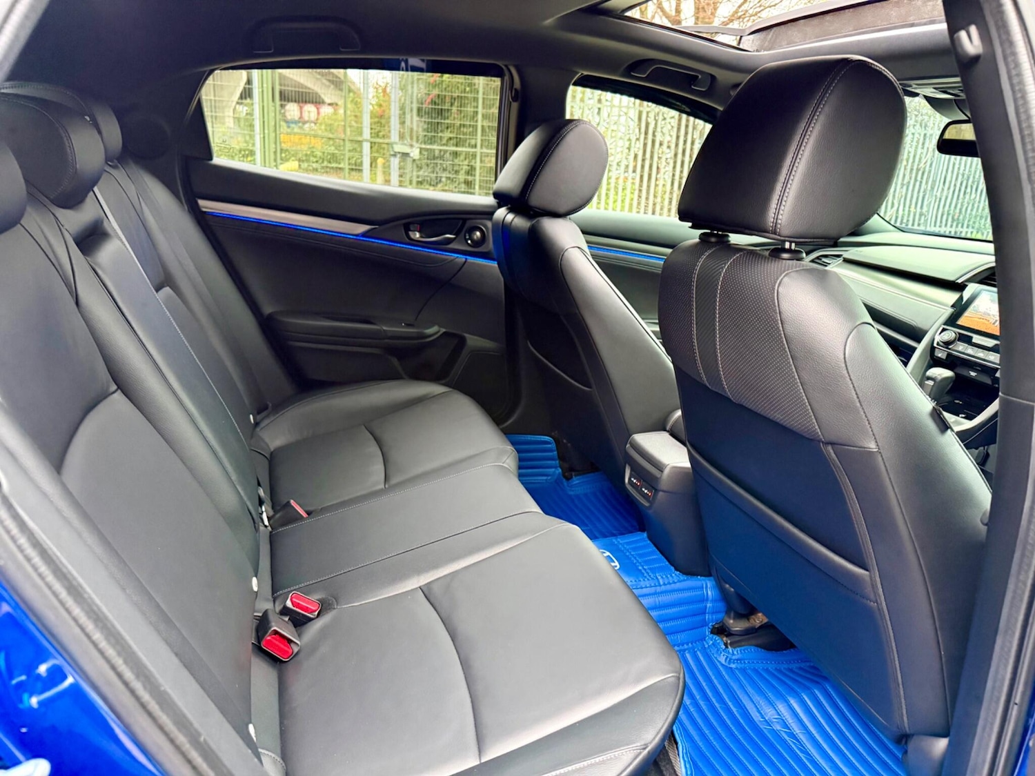 Used Honda Civic 2018 for sale - 76752684: Photo 12