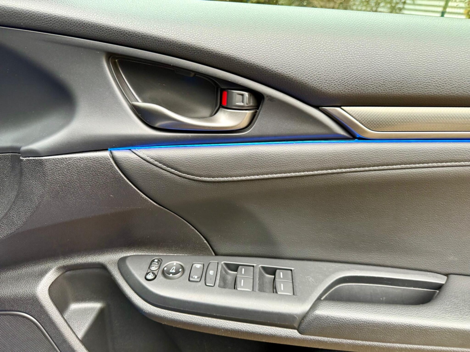 Used Honda Civic 2018 for sale - 76752684: Photo 19