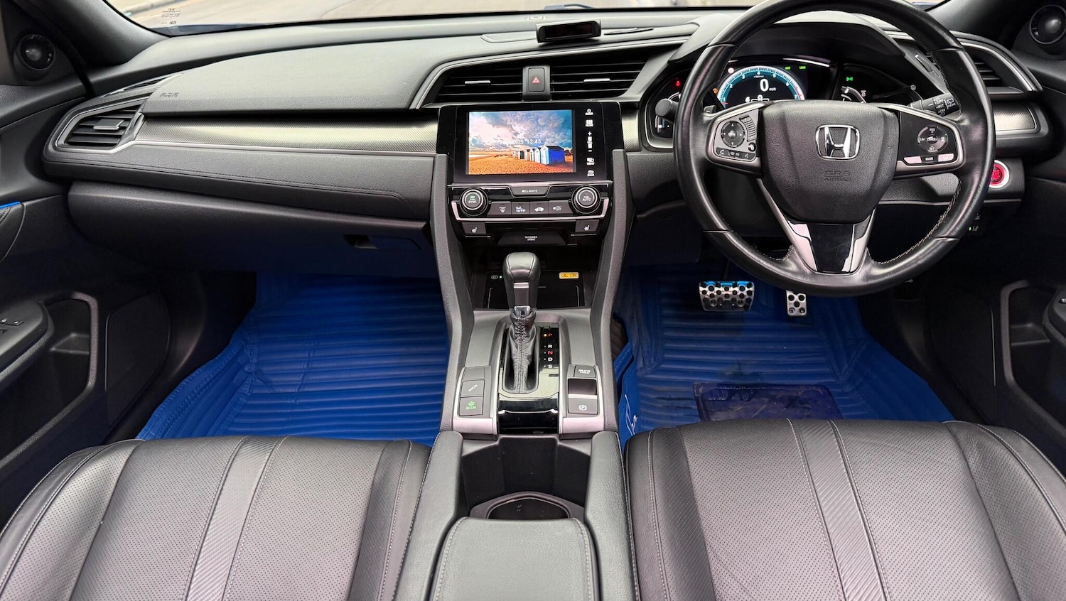 Used Honda Civic 2018 for sale - 76752684: Photo 9