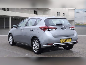 Used Toyota Auris 2018 for sale - 76472364: Photo