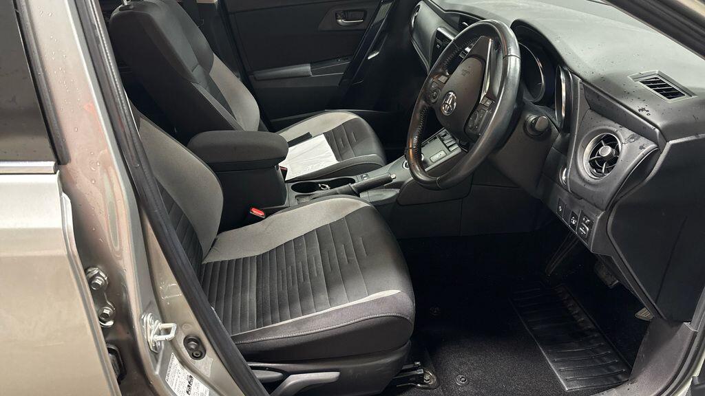 Used Toyota Auris 2018 for sale - 76472364: Photo 4