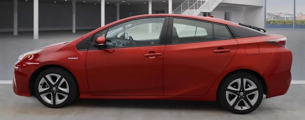 Used Toyota Prius 2018 for sale - 76318111: Photo 4
