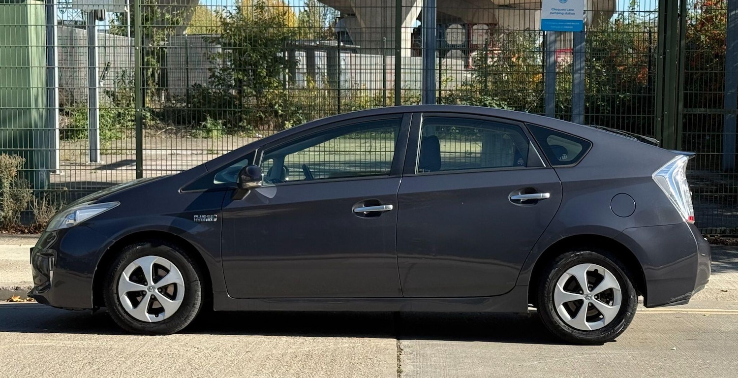 Used Toyota Prius 2013 for sale - 76122538: Photo 15