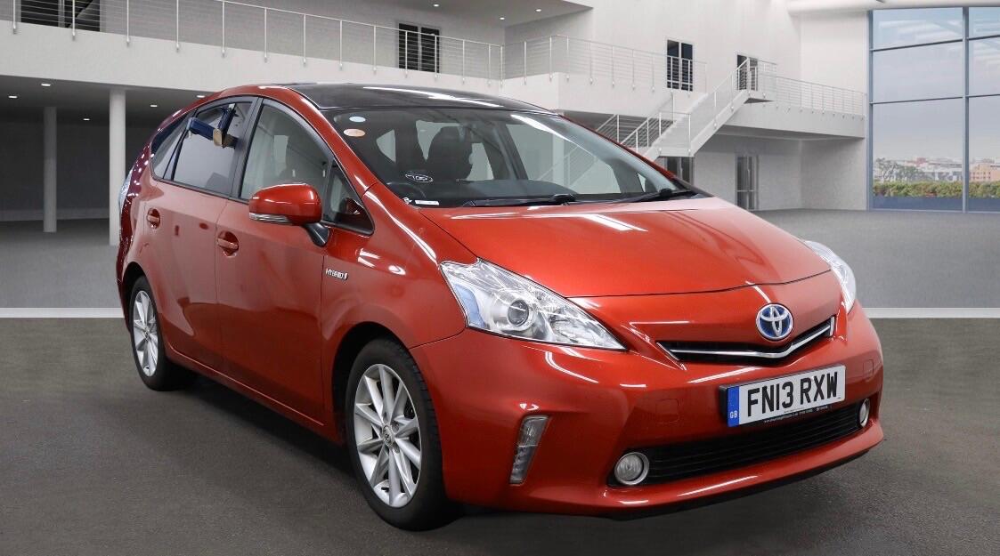 Used Toyota Prius+ 2013 for sale - 77254582: Photo 10