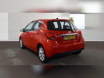 Used Toyota Yaris 2015 for sale - 79225111: Photo