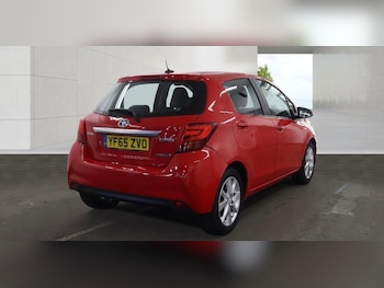 Used Toyota Yaris 2015 for sale - 79225111: Photo