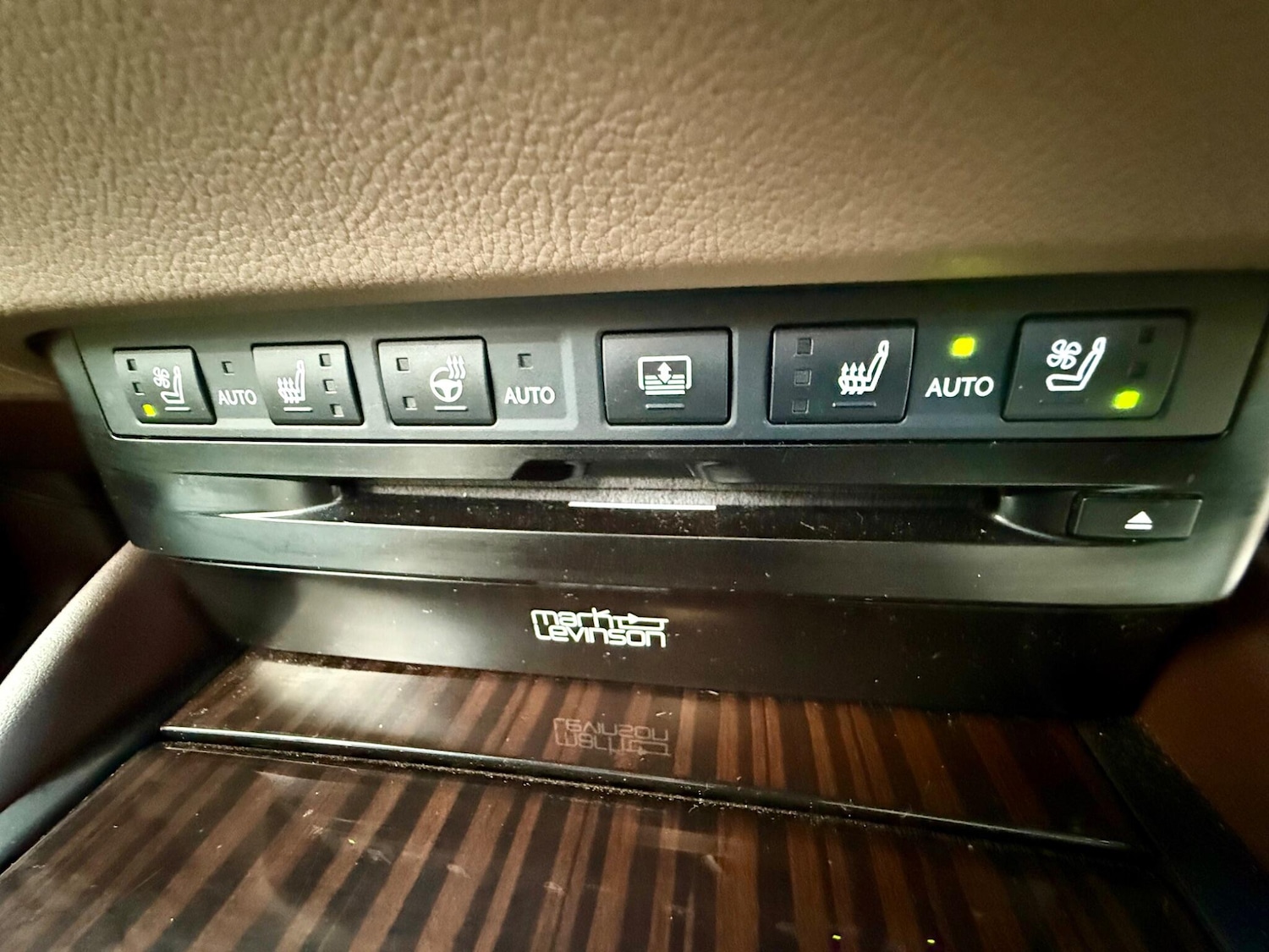 Used Lexus ES 2019 for sale - 76550094: Photo 17