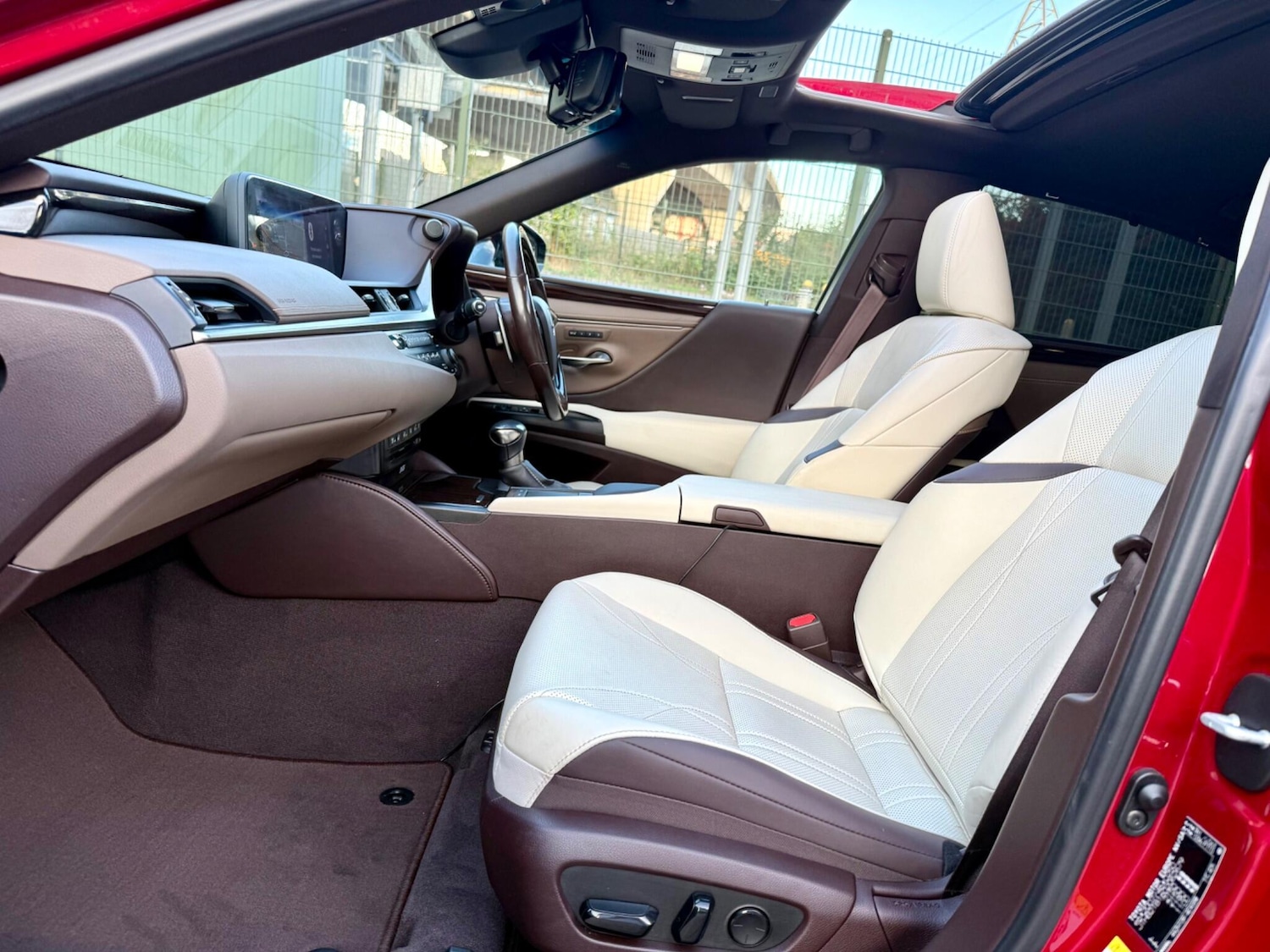 Used Lexus ES 2019 for sale - 76550094: Photo 31