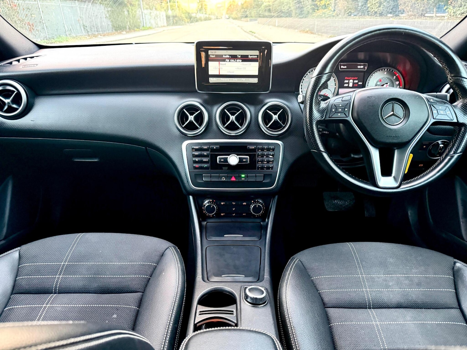 Used Mercedes-Benz A-Class 2014 for sale - 76991630: Photo 10