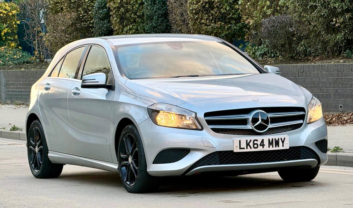 Used Mercedes-Benz A-Class 2014 for sale - 76991630: Photo 2