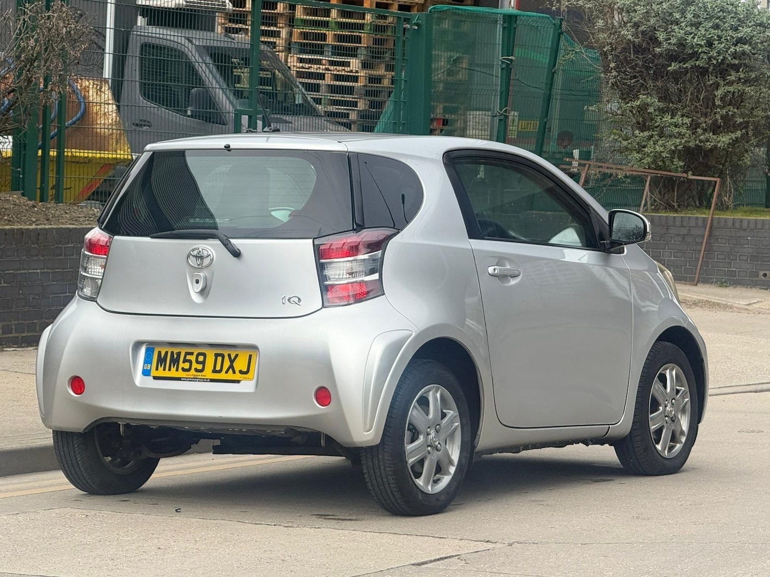 Used Toyota IQ 2010 for sale - 77575298: Photo 19