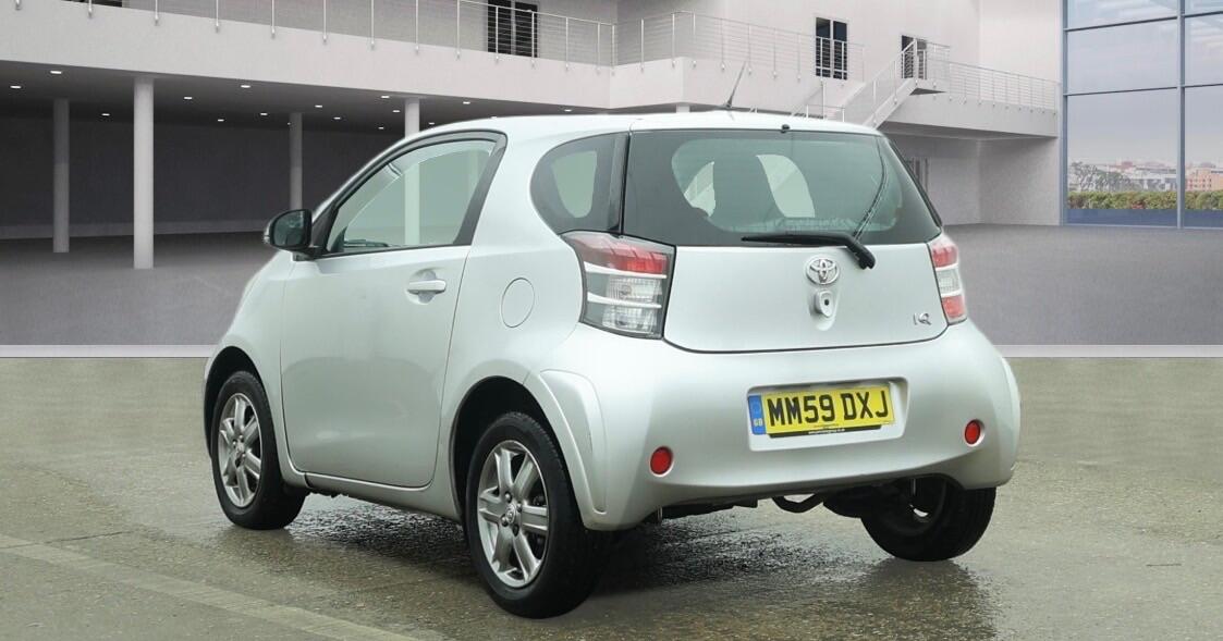 Used Toyota IQ 2010 for sale - 77575298: Photo 2
