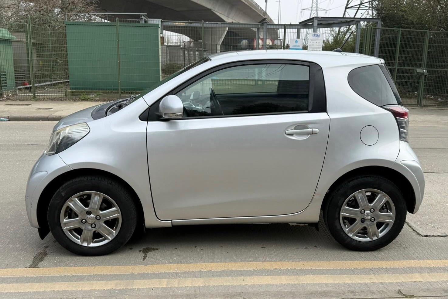 Used Toyota IQ 2010 for sale - 77575298: Photo 22