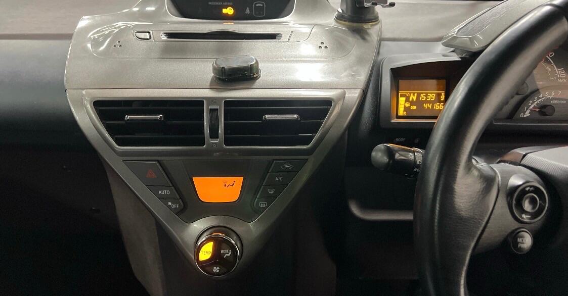 Used Toyota IQ 2010 for sale - 77575298: Photo 8