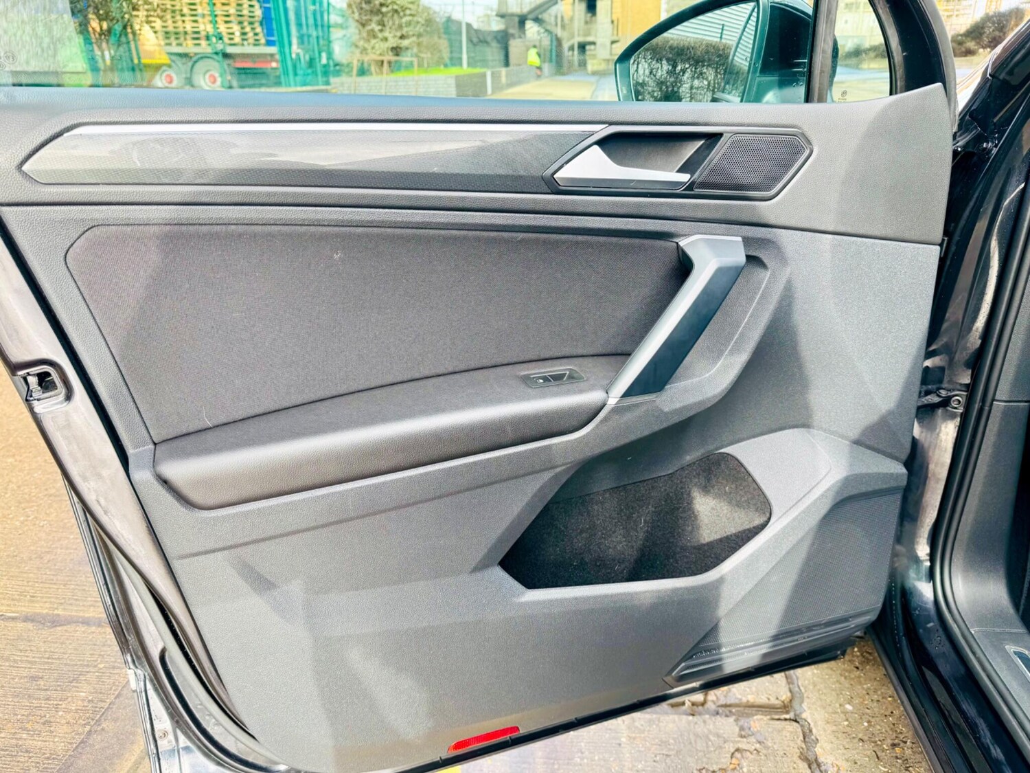 Used Volkswagen Tiguan 2017 for sale - 78019340: Photo 18