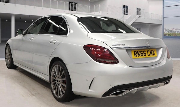 Used Mercedes-Benz C Class 2016 for sale - 76294989: Photo 2